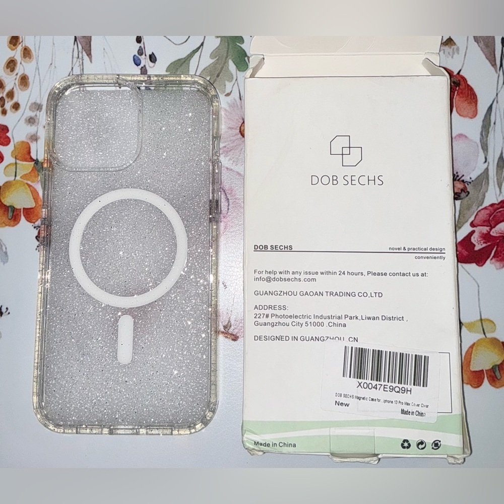 Clear Phone Case with Silver - I Phone 13 Pro Max (NWT)